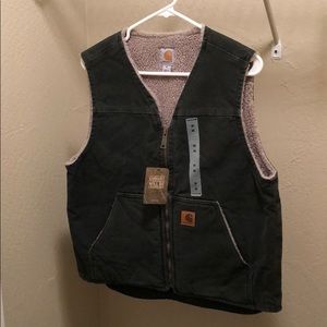 CARHARTT SANDSTONE RUGGED VEST / SHERPA LINED